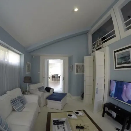 Holiday home Amazing Beach House Perivolia
